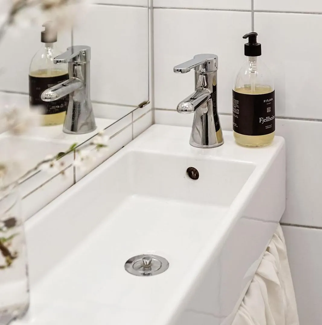 شقة Charming Townhouse - Walk Everywhere! برغن