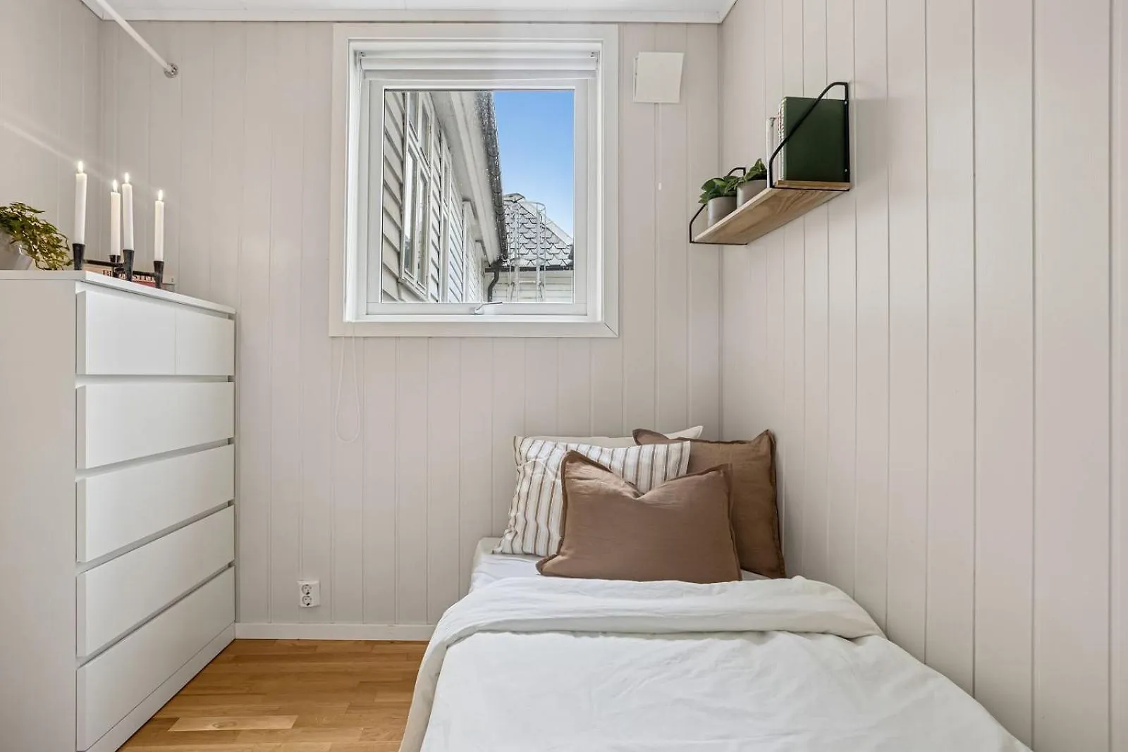 Charming Townhouse - Walk Everywhere! برغن