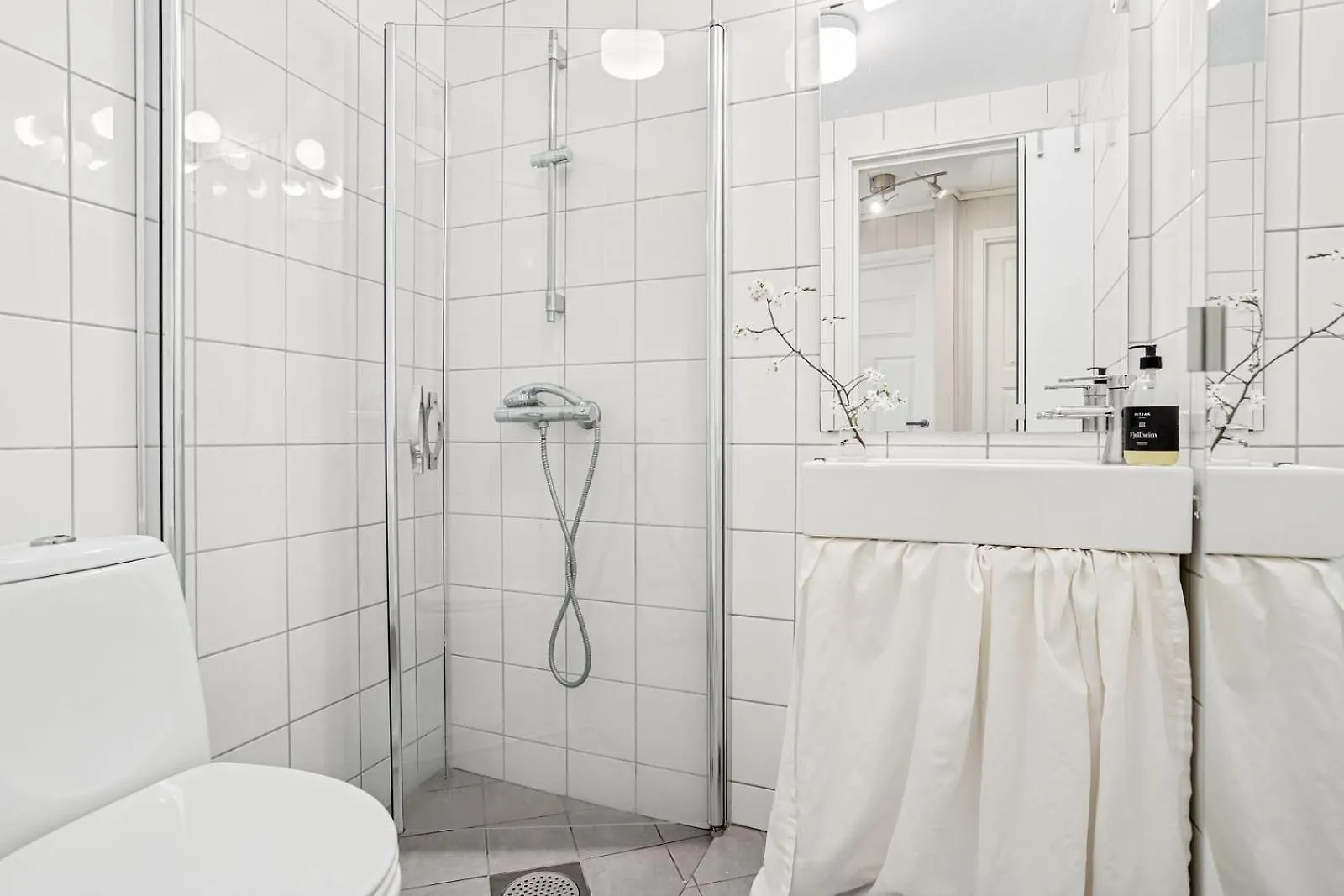 Charming Townhouse - Walk Everywhere! برغن 0*,  النرويج