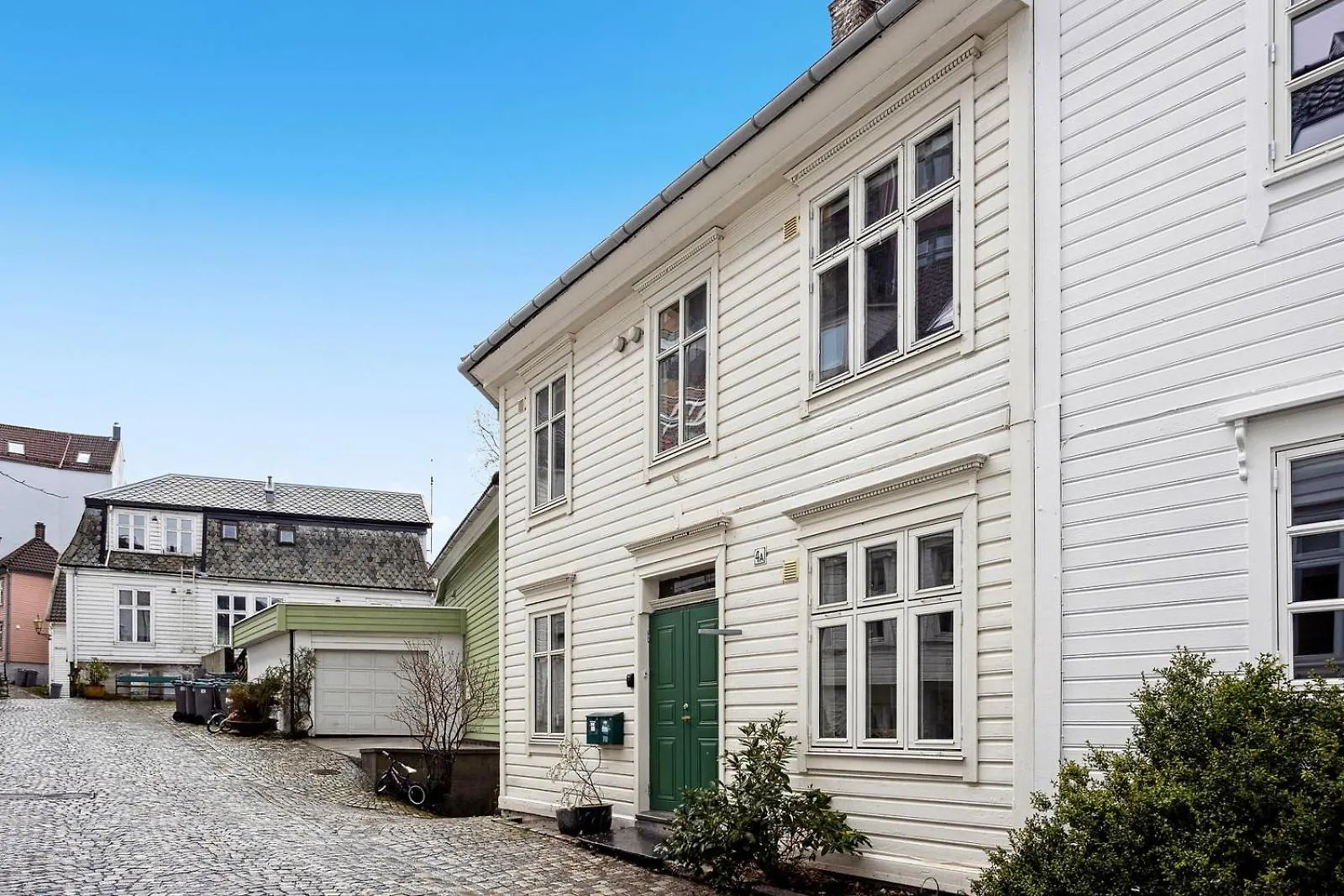 Charming Townhouse - Walk Everywhere! برغن